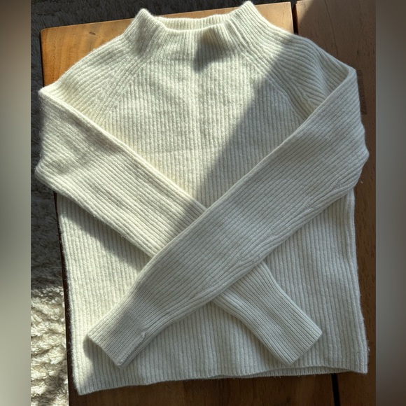 Quaker Marine Cream Ribbed Sweater - Picture 7 of 13